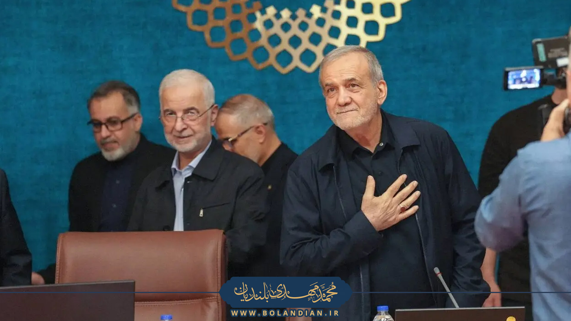 حضور-بلندیان-در-نشست-سراسری-استانداران-با-حضور-رئیس-جمهور-و-وزرای-اقتصادی-دولت
